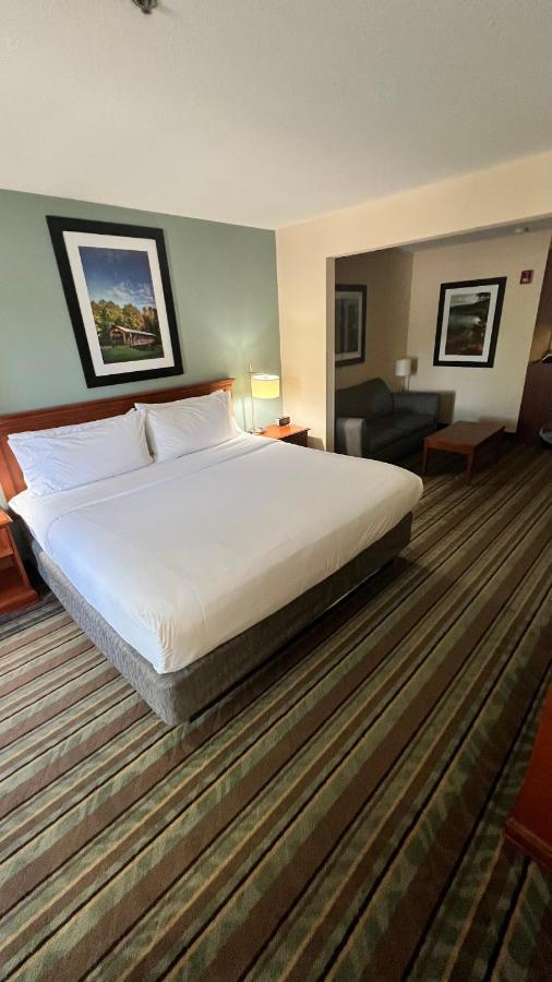 Holiday Inn Express & Suites Salamanca, An Ihg Hotel Luaran gambar